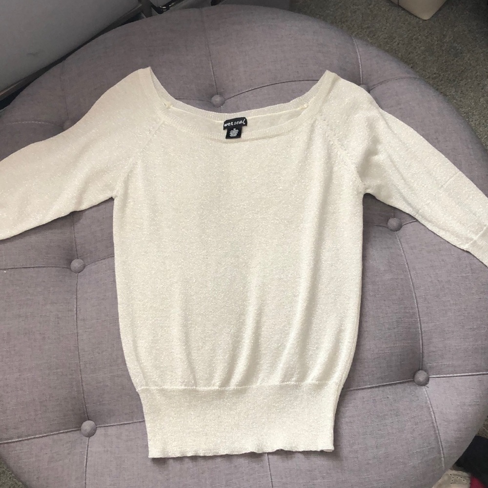 Wet seal long sleeve